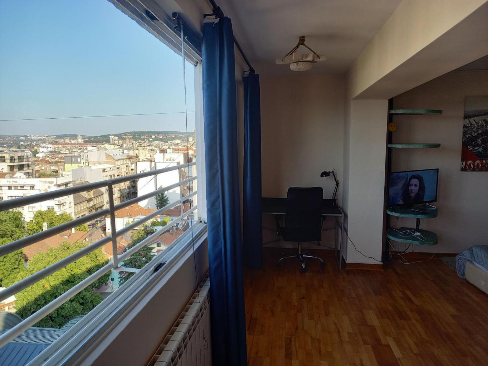 Top Studio Belgrade Luaran gambar
